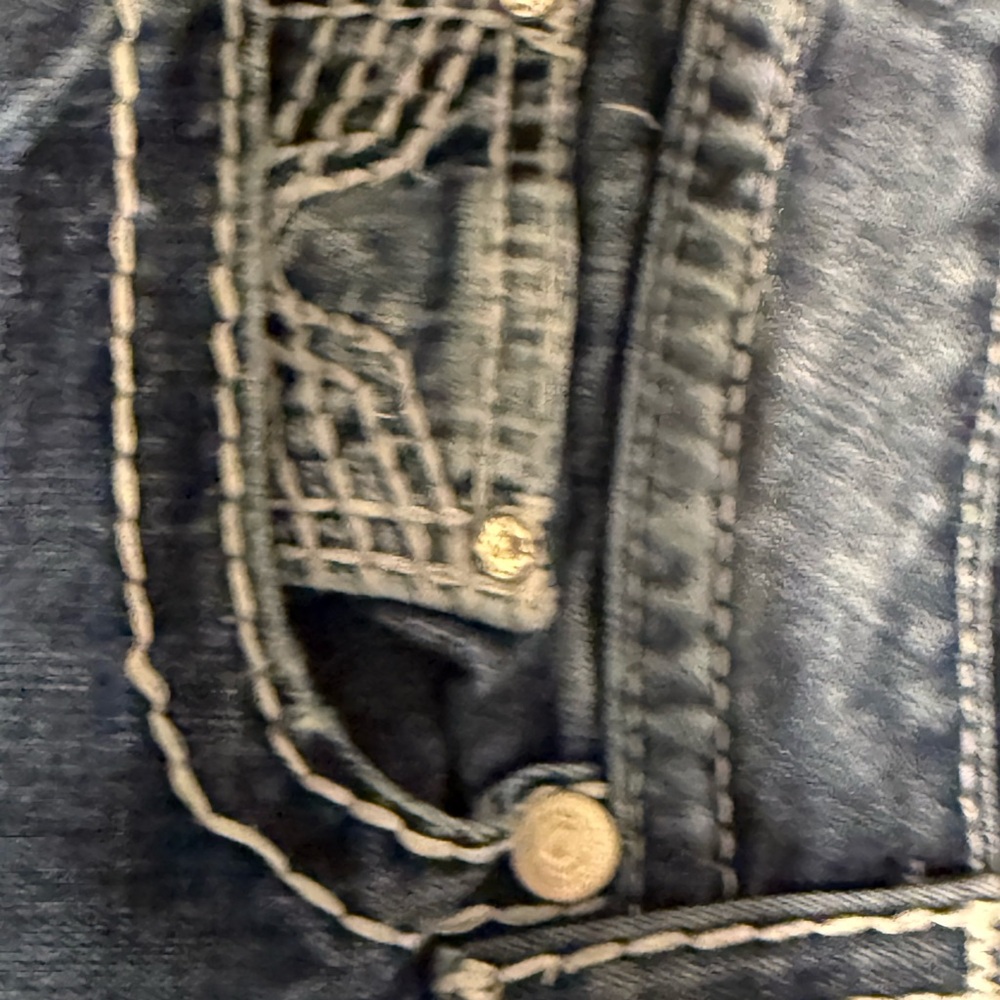 Vigoss Distressed Blue Jean Shorts - Picture 6 of 6